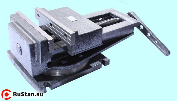 Тиски Станочные 320мм чугунные поворотные с открытым винтом, ход 350мм QВ320 "TLX" фото №1 Тиски Станочные 320мм чугунные поворотные с открытым винтом, ход 350мм QВ320 "TLX" фото №1