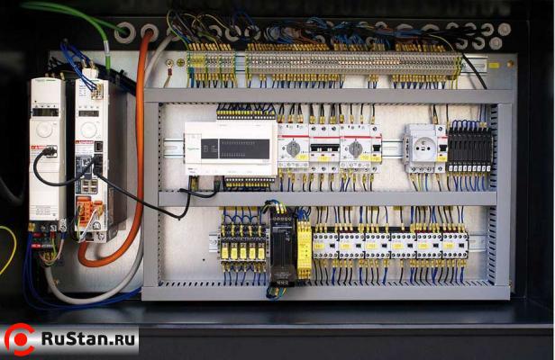 Станок ленточнопильный автоматический маятниковый ARG 330 CF-NC AUTOMAT фото №6 ARG 330 CF-NC AUTOMAT фото №6