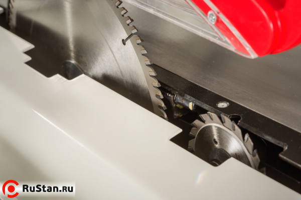 JET JTSS-1600-M Форматно-раскроечный станок фото №4 JET JTSS-1600-M Форматно-раскроечный станок фото №4