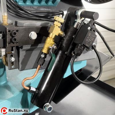 Ленточнопильный станок по металлу AURA LM-200U фото №17 AURA LM-200U фото №17