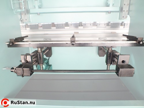 Упор задний с электро-механическим приводом ИБ1428 фото №5 Упор задний с электро-механическим приводом ИБ1428 фото №5