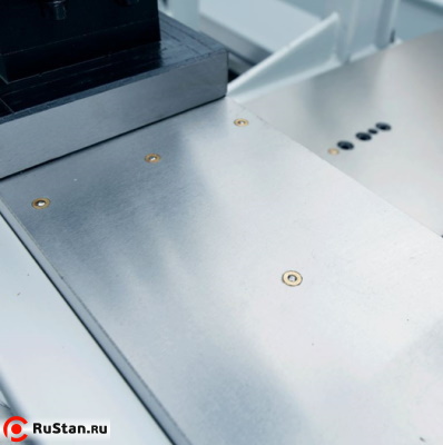 Все подвижные части станка оснащены тавотницами. фото №10 METAL MASTER Z46100 фото №10