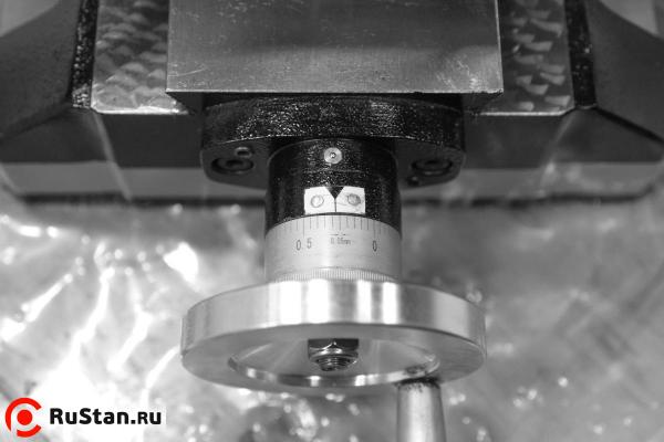 Фрезерно-сверлильный станок STALEX SBM-28 Vario фото №5 SBM-28 Vario фото №5