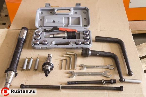 Широкоуниверсальный фрезерный станок STALEX MUF150 Servo фото №23 MUF150 Servo фото №23