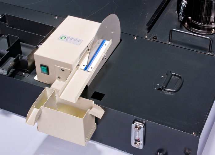 Фрезерный обрабатывающий центр JHV-1020